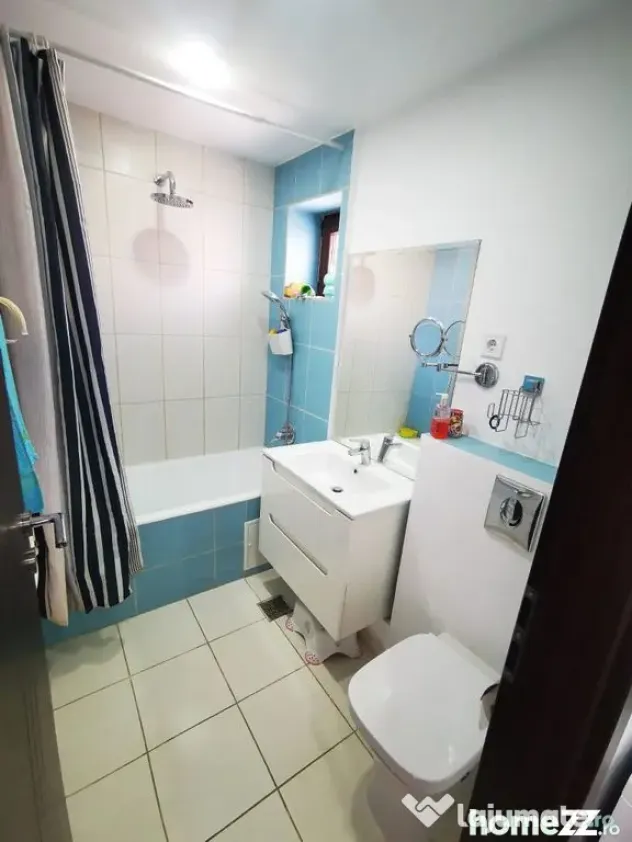 De vanzare apartament 3 camere, micro 39, 76.000 euro neg...