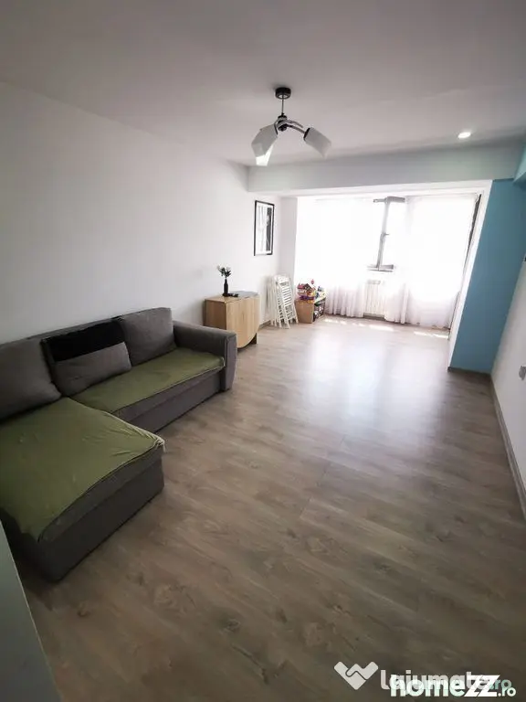 De vanzare apartament 3 camere, micro 39, 76.000 euro neg...