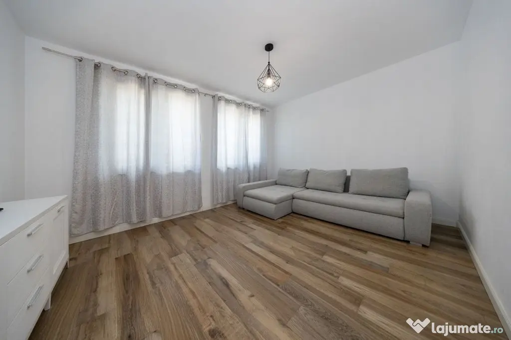 Sanpetru ,Subcetate-Casa 4 camere,3 bai+480 mp teren