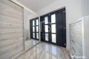 Sanpetru ,Subcetate-Casa 4 camere,3 bai+480 mp teren