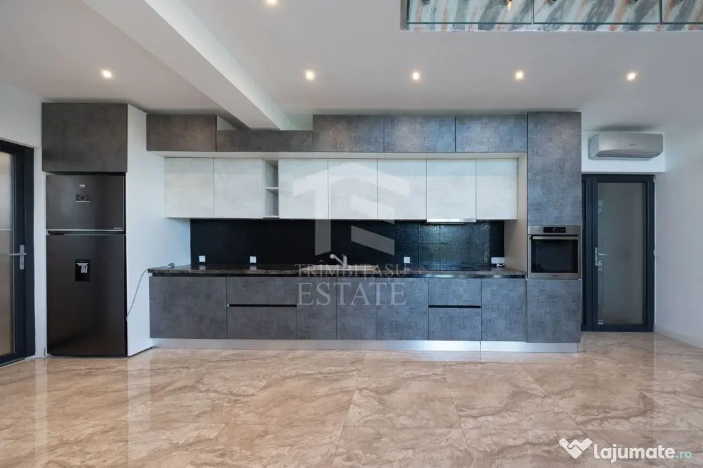 Sanpetru ,Subcetate-Casa 4 camere,3 bai+480 mp teren