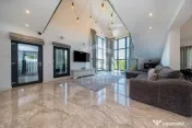 Sanpetru ,Subcetate-Casa 4 camere,3 bai+480 mp teren
