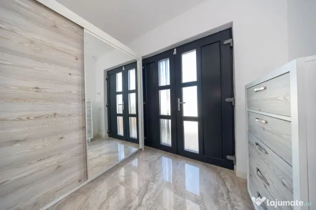 Sanpetru ,Subcetate-Casa 4 camere,3 bai+480 mp teren