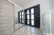 Sanpetru ,Subcetate-Casa 4 camere,3 bai+480 mp teren 