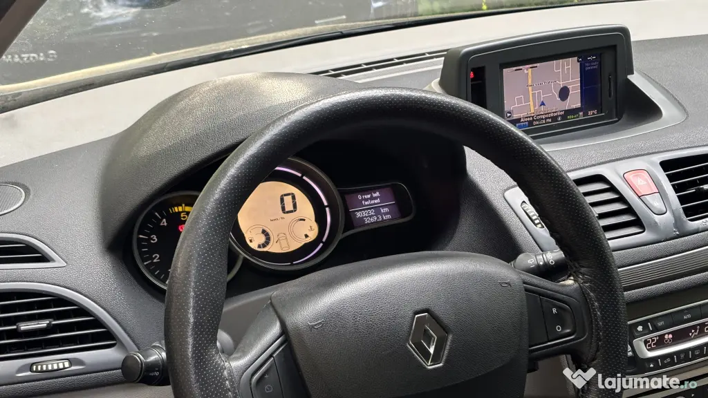 Renault Megane 3 (2010) • 1.5 dCi 90CP • Navigație • Senzori F+S • Km Reali