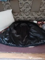 De vânzare haina 