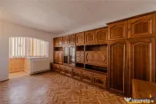 Apartament decomandat, 2 camere, insorit, balcon, loc parcar 