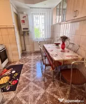Apartament cu 2 camere decomandate de vânzare în cartierul 