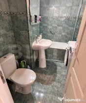 Apartament cu 2 camere decomandate de vânzare în cartierul 