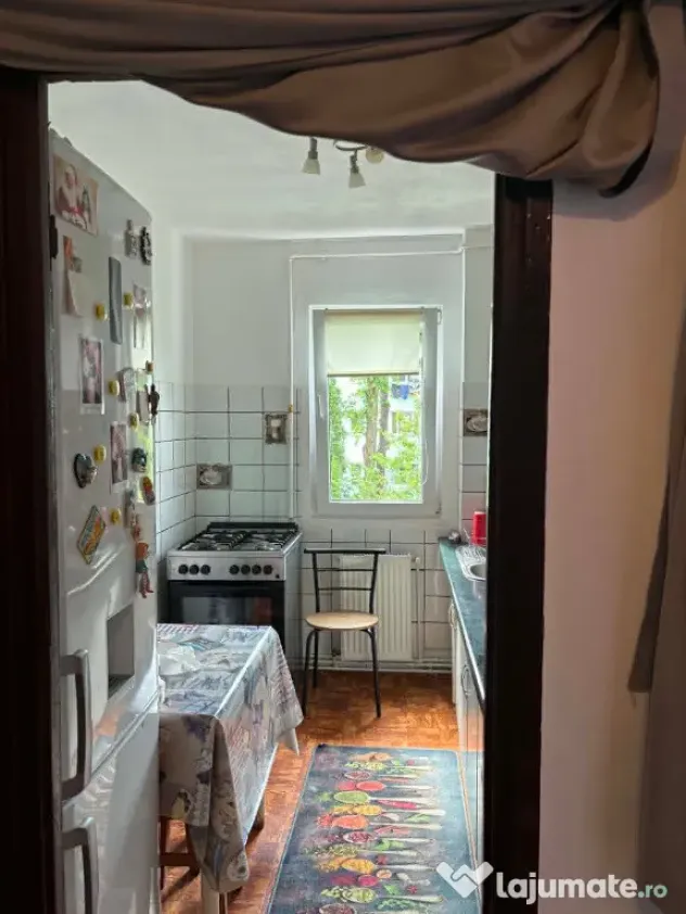 Apartament 3 camere zona ASTRA,