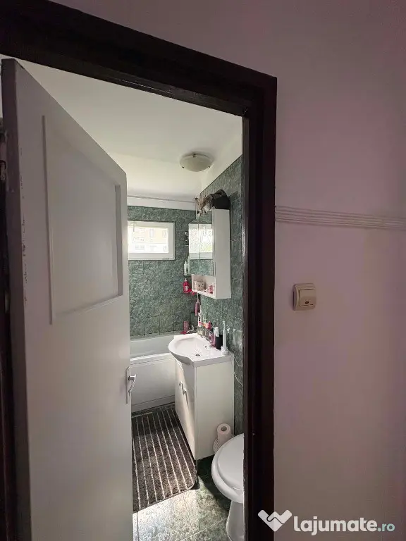 Apartament 3 camere zona ASTRA,