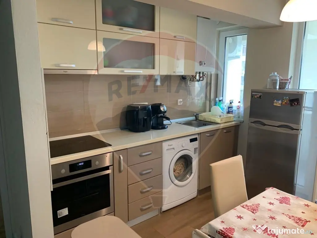 Apartament 3 camere de închiriat – Bloc nou, Bd. Uniri...