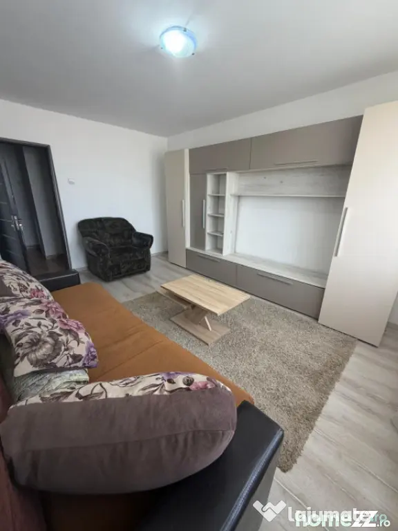Apartament 2 camere decomandat, 50 mp, Bld Carol, zona Garii