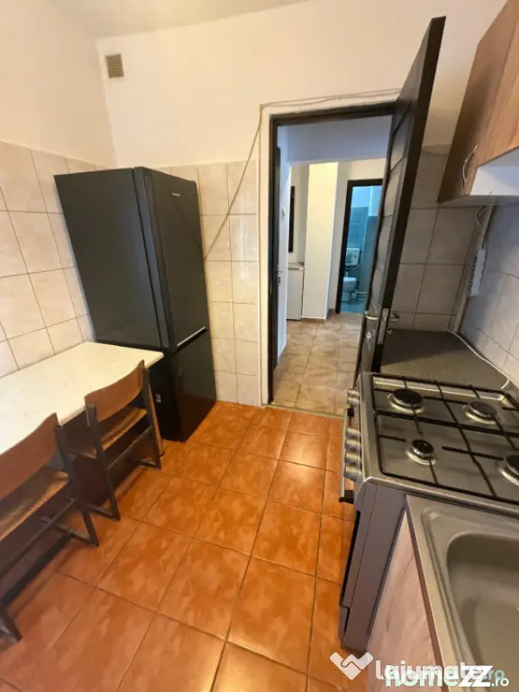 Apartament 2 camere decomandat, 50 mp, Bld Carol, zona Garii