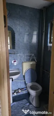 3 camere, et 7/10, bloc 1979, 74 mp-Pacii, Str Barsanesti 