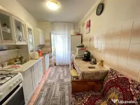 Apartament de vanzare cu 3 camere, 2 băi zona Pacurari- Uni 