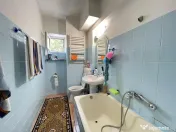 Apartament de vanzare cu 3 camere, 2 băi zona Pacurari- Uni 