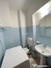 Apartament de vanzare cu 3 camere, 2 băi zona Pacurari- Uni 