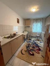 Apartament 3 camere , etaj intermediat , Radauti 