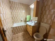 Apartament 3 camere , etaj intermediat , Radauti 