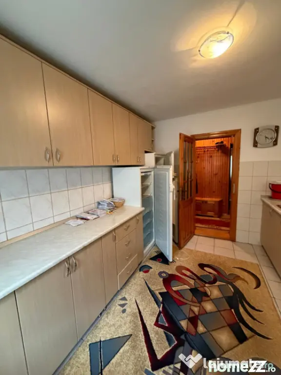 Apartament 3 camere, etaj intermediar, Radauti - Radauti (Suceava)