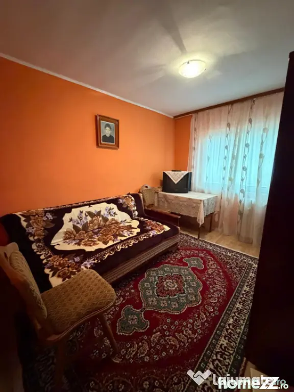 Apartament 3 camere, etaj intermediar, Radauti - Radauti (Suceava)
