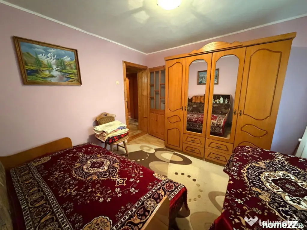 Apartament 3 camere, etaj intermediar, Radauti - Radauti (Suceava)