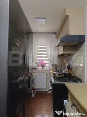Apartament 3 camere zona Licee 