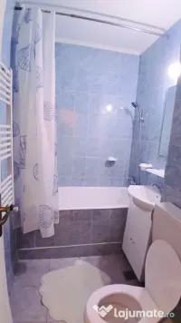 Dristor parter cu balcon la metrou 