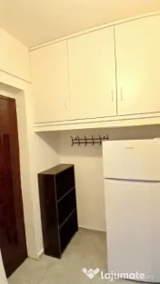 Dristor parter cu balcon la metrou 