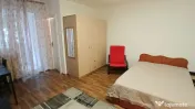 Dristor parter cu balcon la metrou 