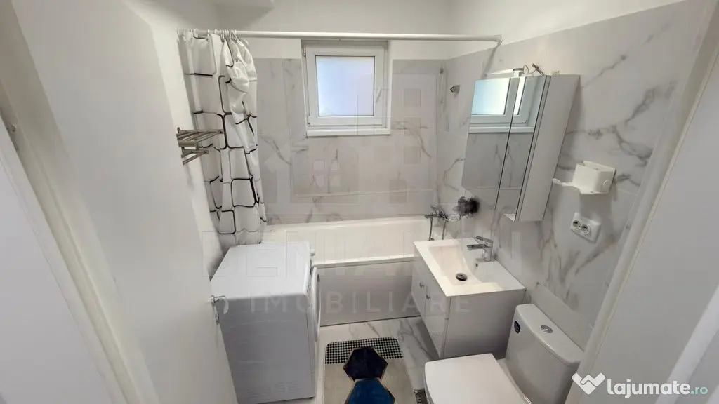 2 camere - bloc nou -2 bai - curte 70mp - 2 parcari - Hap...
