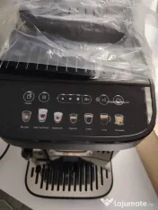 Delonghi Magnifica Evo espressor 