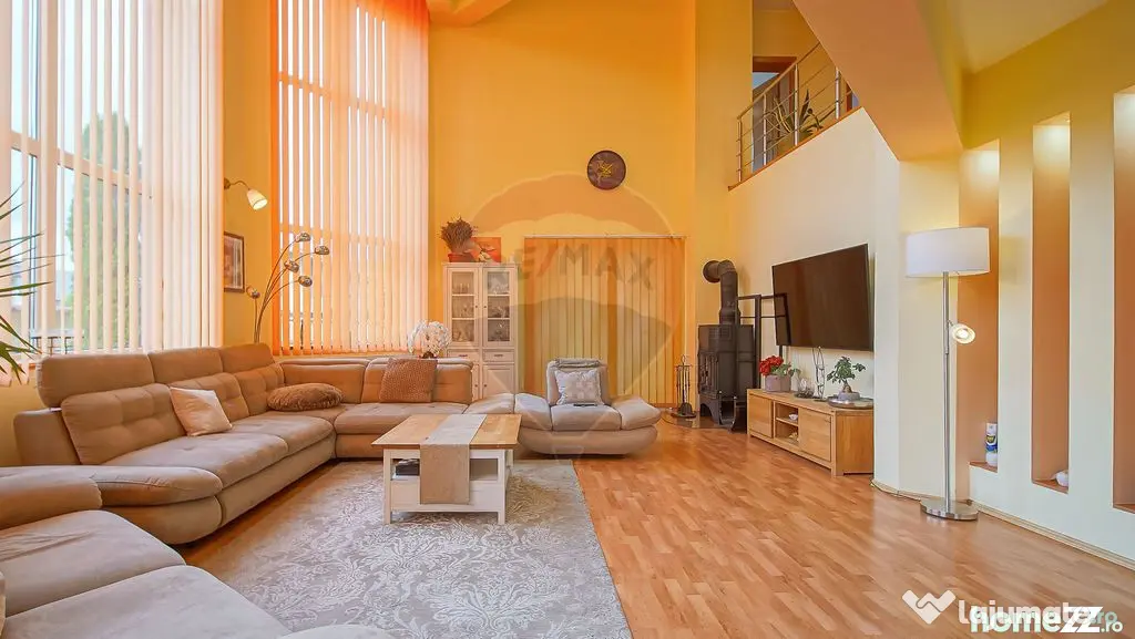 VILA SANNE – 10 camere, teren 1300 mp, Hălchiu