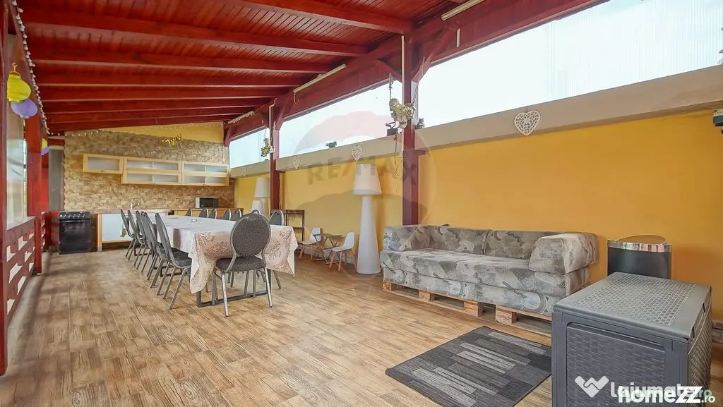 VILA SANNE – 10 camere, teren 1300 mp, Hălchiu