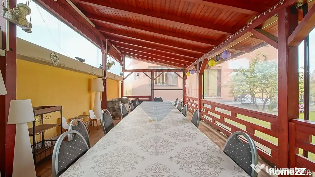 VILA SANNE – 10 camere, teren 1300 mp, Hălchiu