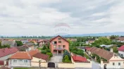 VILA SANNE – 10 camere, teren 1300 mp, Hălchiu 