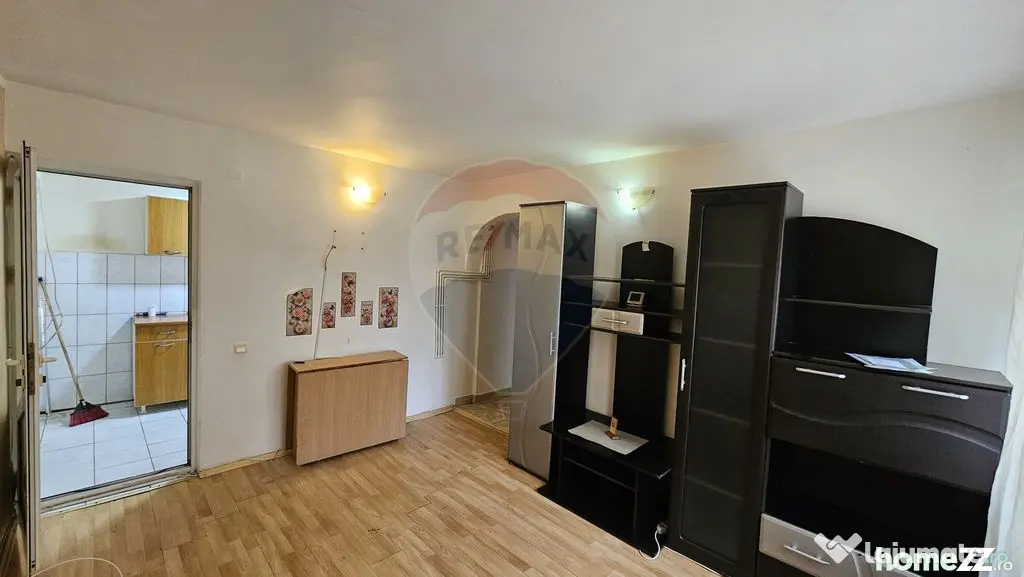 Apartament cu 2 camere de vânzare în zona Maratei
