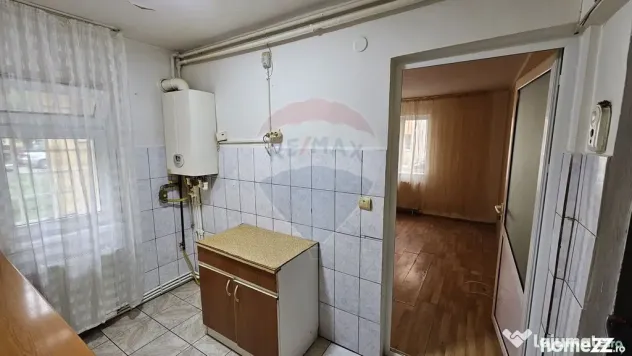 Apartament cu 2 camere de vânzare în zona Maratei