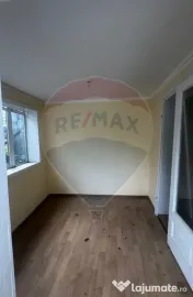 Casă / Vilă cu 3 camere de vânzare în zona Burdujeni