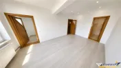 Nivel in casa, recomandat si activitati birou, Tractorul , 