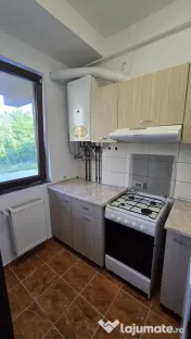 Garsoniera cu balcon l Metroul Valea Ialomitei 