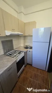 Garsoniera cu balcon l Metroul Valea Ialomitei 