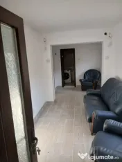 Proprietate cu 3 case și teren generos LEU , la doar 20 km 