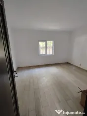 Proprietate cu 3 case și teren generos LEU , la doar 20 km 