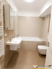 Apartament cu 3 camere, decomandat, regim vila, terasa, 2bai