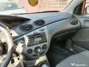 Ford focus benzina 1,6 Sedan