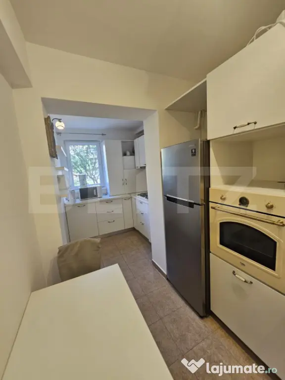 Apartament decomandat 2 camere mobilat si utilat, parcare, z