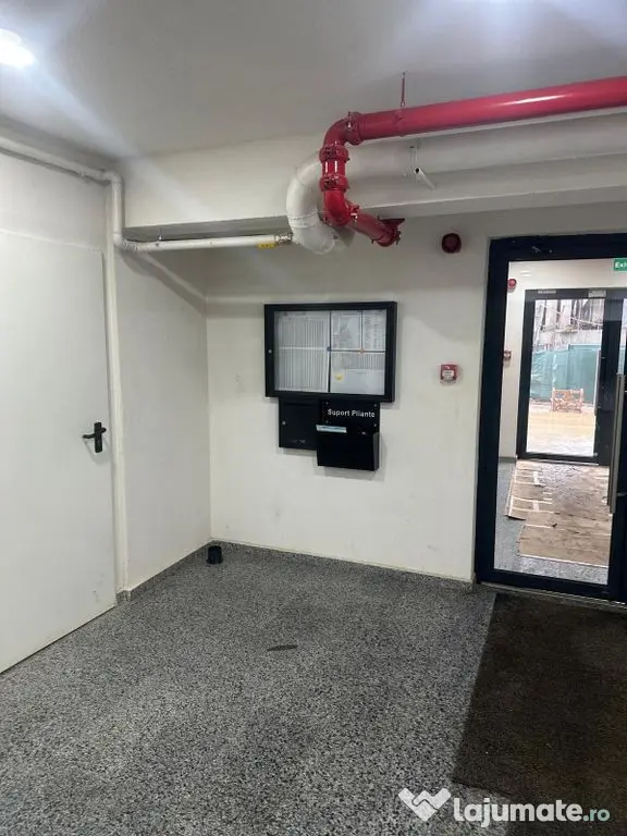 Garsoniera de inchiriat la 7 minute de metrou Berceni