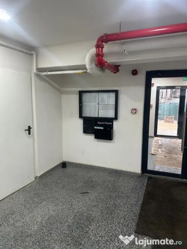 Garsoniera de inchiriat la 7 minute de metrou Berceni